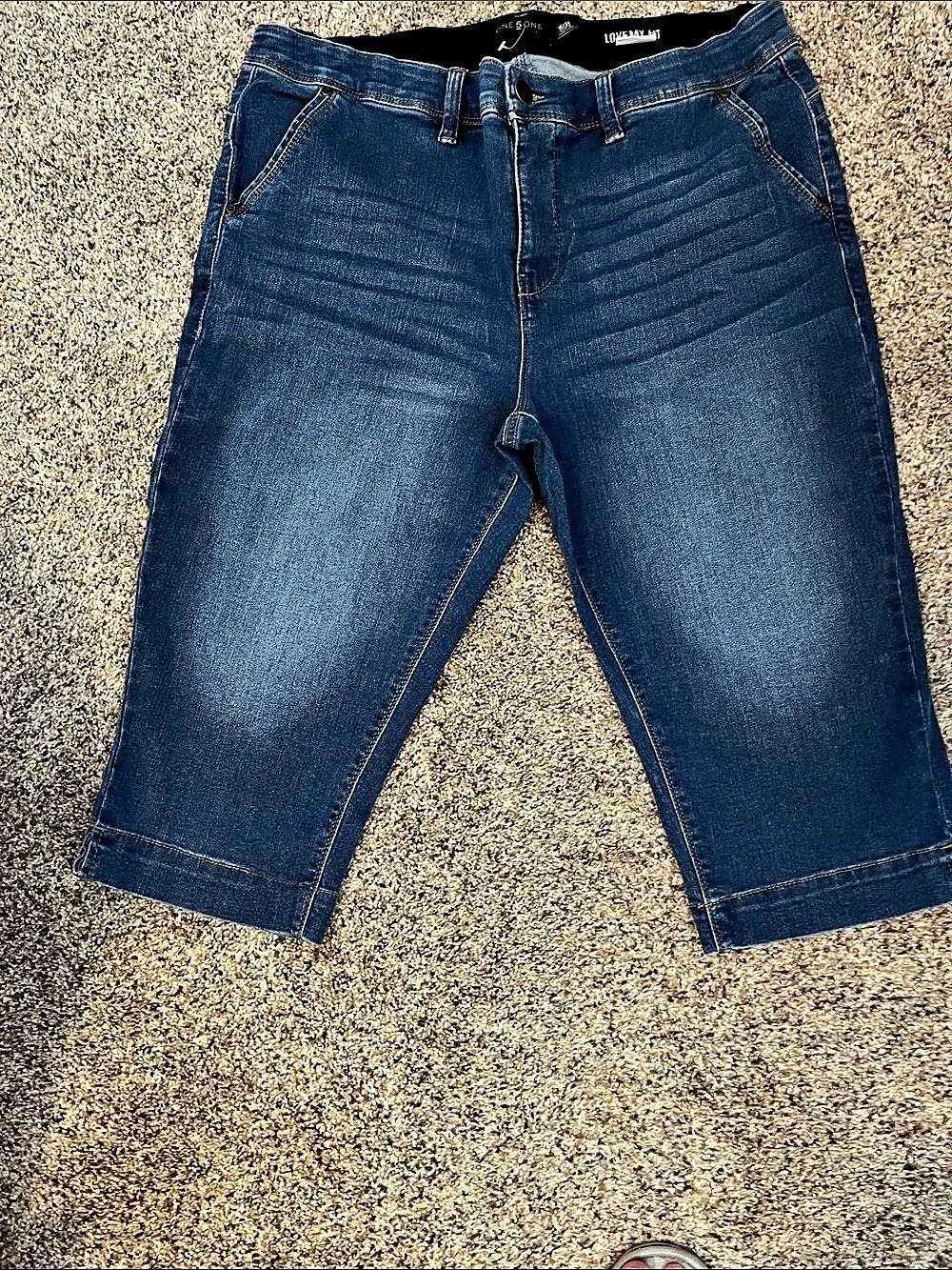 One 5 One Love My Fit Goddess Fit Capris Cropped Jeans Blue Waist 16/34